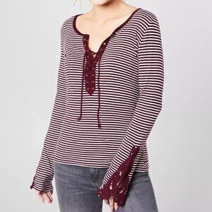 Buckle BKE red white striped long sleeve with tie up front and lace sleeves S